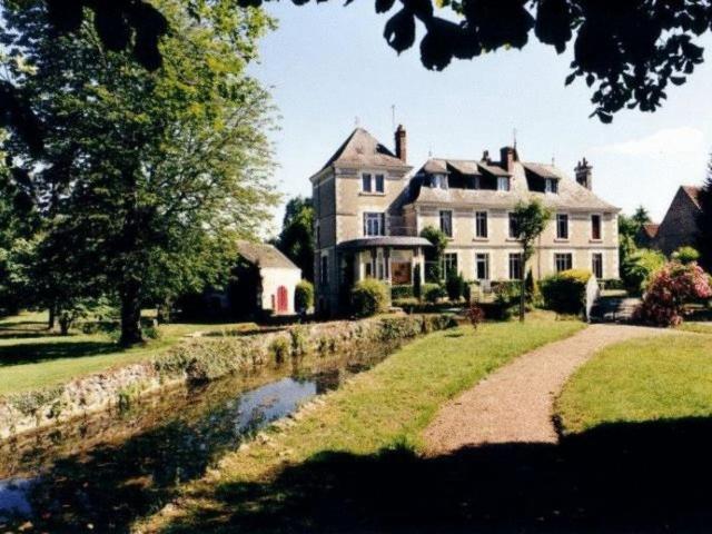 Bed and Breakfast Le Moulin De Francueil Exterior foto