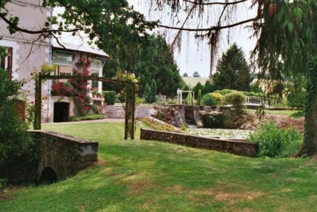 Bed and Breakfast Le Moulin De Francueil Habitación foto